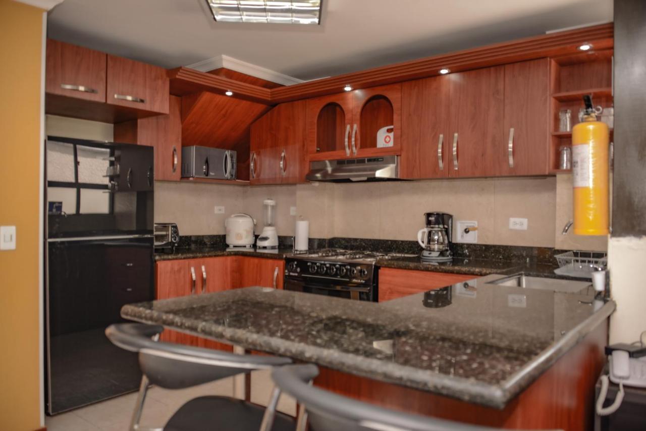 Calle 8 Suites Medellin Ngoại thất bức ảnh