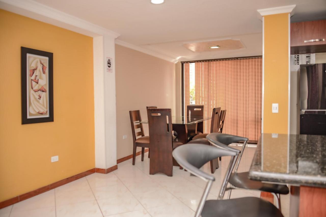 Calle 8 Suites Medellin Ngoại thất bức ảnh