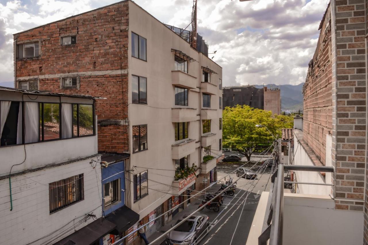 Calle 8 Suites Medellin Ngoại thất bức ảnh
