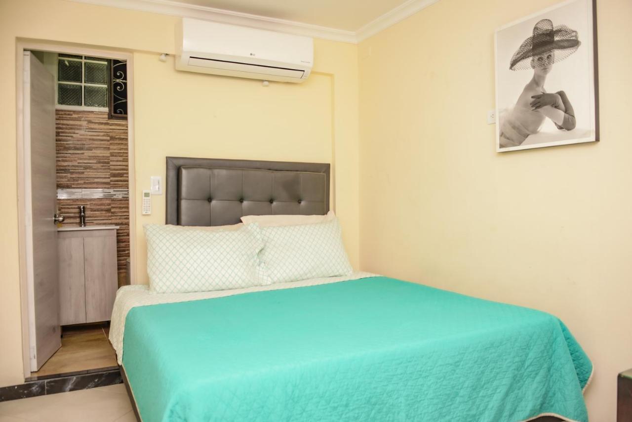 Calle 8 Suites Medellin Ngoại thất bức ảnh